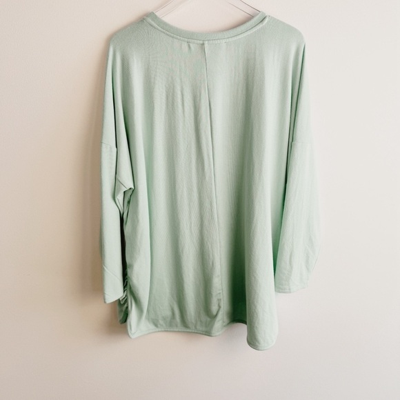 NEW Cupio Women’s size 2X Blue Crew Neck Side Slits Ruffle Pullover Top - Picture 5 of 8
